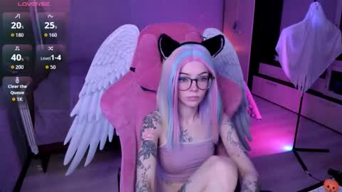 Snapshot of _black_fox__ chatting on October 2025 11:09:01 PM Olivia Subscribe to my Fansly - online show from October 2025 11:09:01 PM