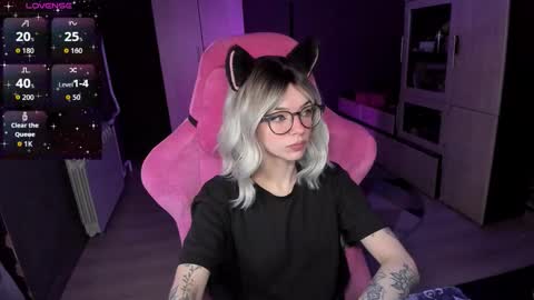 Snapshot of _black_fox__ chatting on February 2026 11:22:01 PM Olivia Subscribe to my Fansly - online show from February 2026 11:22:01 PM