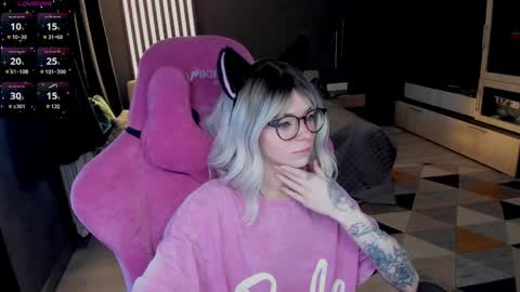 Olivia Subscribe to my Fansly -   online show from April 2026 11:48:02 AM