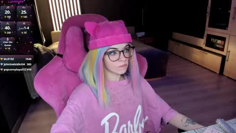 Snapshot of _black_fox__ chatting on May 2026 11:34:01 PM Olivia Subscribe to my Fansly - online show from May 2026 11:34:01 PM