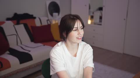 Lili online show from January 2025 09:11:02 PM