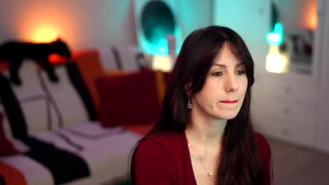 Lili online show from December 2025 05:35:01 AM