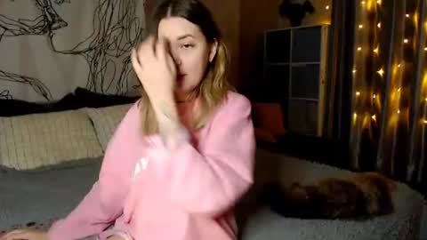 Elizabeth online show from July 2026 09:45:02 PM