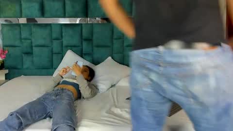 _bonnyandclyde online show from April 2026 01:27:01 PM