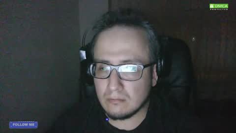 Snapshot of _buckle_ chatting on May 2026 04:52:01 AM _buckle_ online show from May 2026 04:52:01 AM