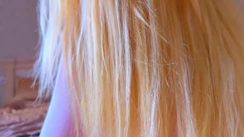 Stella online show from October 2025 06:55:01 AM