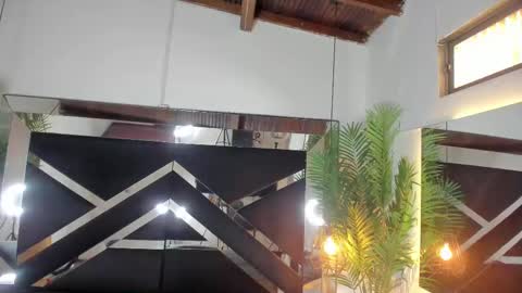 Candy online show from September 2025 06:20:01 PM