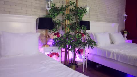 _carlawhite_ online show from November 2025 04:45:02 AM