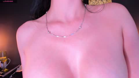 Snapshot of _caro_lyne_ chatting on February 2025 06:07:01 PM Carolina online show from February 2025 06:07:01 PM