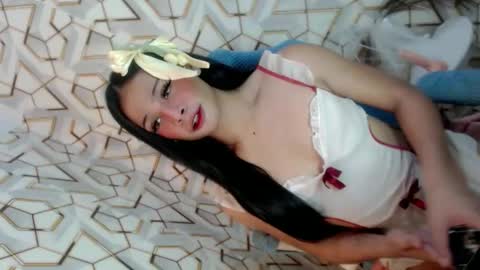 Kate flores online show from May 2026 04:48:02 PM