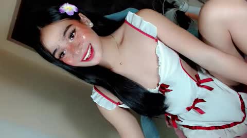 Kate flores online show from May 2026 04:03:02 PM