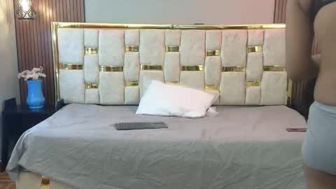 Caroline online show from April 2026 10:46:01 AM