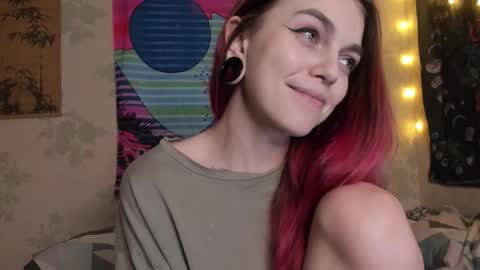 Caroline online show from March 2025 05:03:02 PM