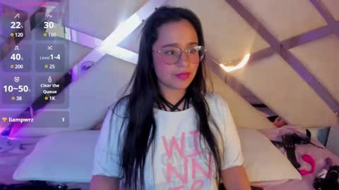 Caroline Sweet online show from December 2024 10:12:02 AM