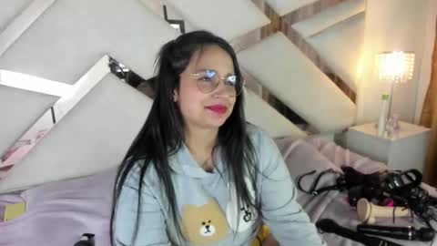 Caroline Sweet online show from January 2025 09:57:02 AM