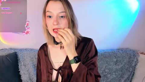 Christina Chris online show from October 2025 06:45:01 AM