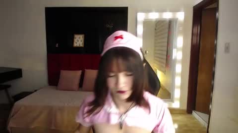 _charlotte_collins_ online show from September 2025 04:21:02 PM