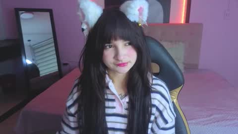 _charlotte_collins_ online show from March 2026 02:10:01 PM