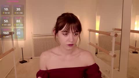 _chillbacca_ online show from November 2025 12:20:01 PM