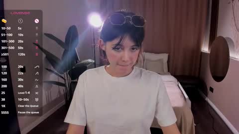 _chillbacca_ online show from February 2026 12:09:01 PM