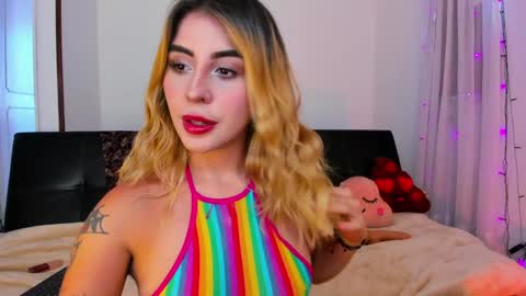 Snapshot of _cloe_1 chatting on January 2025 01:54:01 PM Chloe online show from January 2025 01:54:01 PM