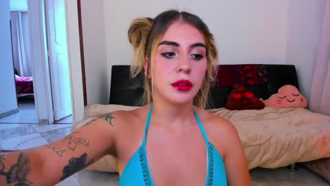 Snapshot of _cloe_1 chatting on January 2025 08:02:01 PM Chloe online show from January 2025 08:02:01 PM