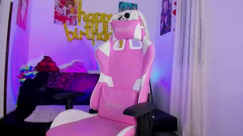 Snapshot of _cloe_1 chatting on September 2025 12:11:01 AM Chloe online show from September 2025 12:11:01 AM