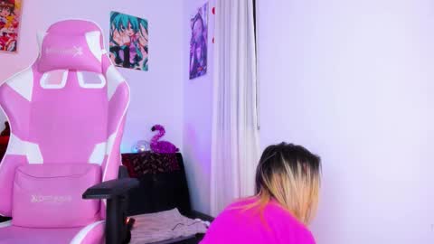 Snapshot of _cloe_1 chatting on February 2026 06:07:01 AM Chloe online show from February 2026 06:07:01 AM