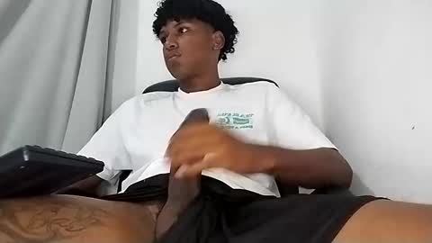 Snapshot of _cockpromise_ chatting on February 2025 08:07:02 PM _cockpromise_ online show from February 2025 08:07:02 PM