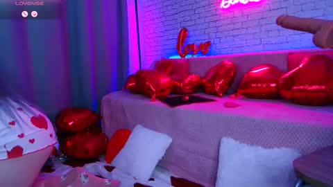 Snapshot of _crazybee_ chatting on February 2025 01:13:01 AM Nica online show from February 2025 01:13:01 AM