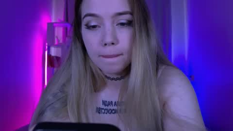 Snapshot of _crazybee_ chatting on September 2025 05:17:02 AM Nica online show from September 2025 05:17:02 AM