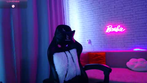 Snapshot of _crazybee_ chatting on September 2025 05:09:02 AM Nica online show from September 2025 05:09:02 AM