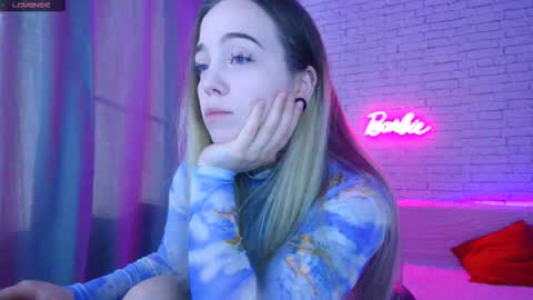 Snapshot of _crazybee_ chatting on November 2025 04:58:02 AM Nica online show from November 2025 04:58:02 AM