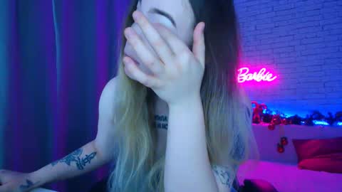 Snapshot of _crazybee_ chatting on January 2026 05:10:02 AM Nica online show from January 2026 05:10:02 AM