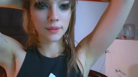 Snapshot of _demi_dee_ chatting on December 2024 05:43:01 PM DemiDee online show from December 2024 05:43:01 PM