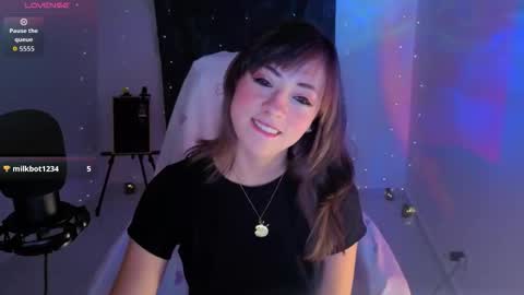 Snapshot of _denisse_peterson_ chatting on October 2025 04:10:02 AM DENISE online show from October 2025 04:10:02 AM