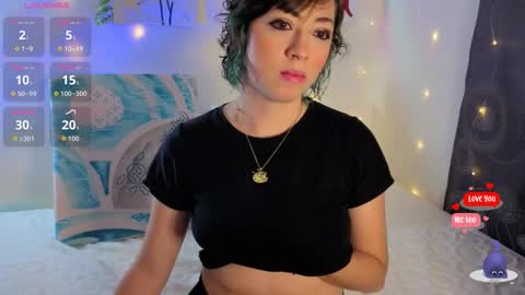 Snapshot of _denisse_peterson_ chatting on January 2026 05:11:01 AM DENISE online show from January 2026 05:11:01 AM