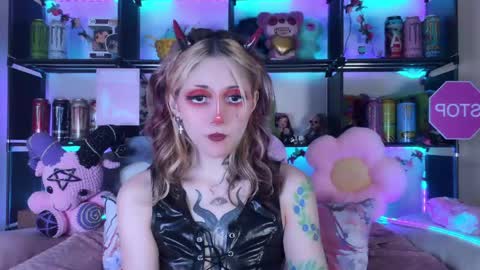 Kate online show from May 2026 07:42:02 PM
