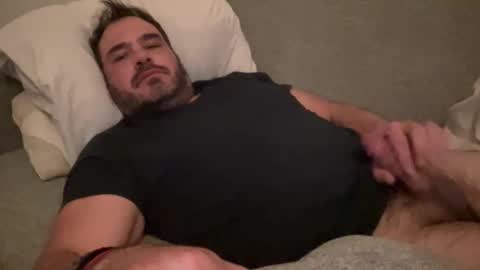 _direwolf_ online show from April 2026 04:17:01 AM