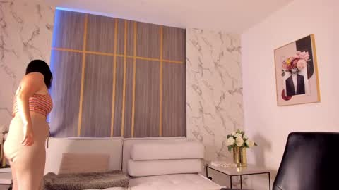 Abril online show from April 2026 01:38:01 PM