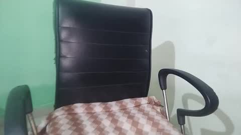 Snapshot of _dreamgirl_0 chatting on February 2026 01:28:02 AM _dreamgirl_0 online show from February 2026 01:28:02 AM