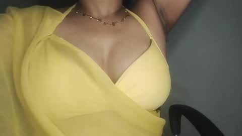 _dreamgirl_0 online show from April 2026 10:29:01 AM