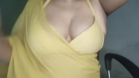 _dreamgirl_0 online show from June 2026 10:09:01 AM