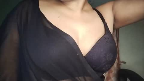 _dreamgirl_0 online show from June 2026 12:22:01 PM