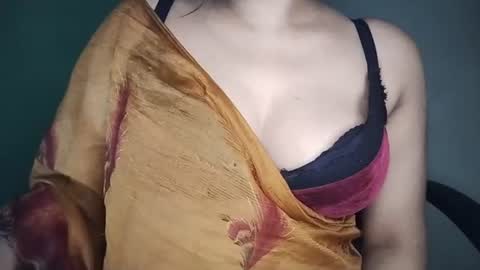 _dreamgirl_0 online show from June 2026 03:51:01 PM