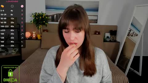 Lizzy  online show from March 2025 03:11:02 AM