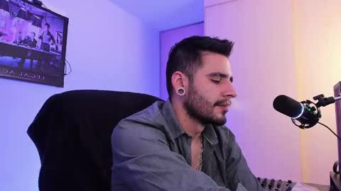  -         online show from January 2025 02:31:02 AM