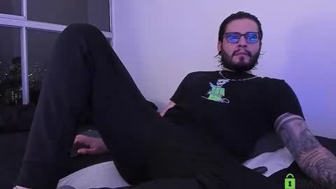  -         online show from November 2025 01:50:02 AM