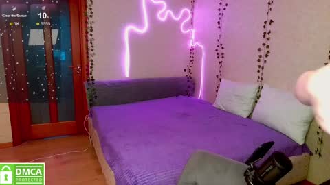 chloue and Gretta online show from January 2025 07:59:02 PM