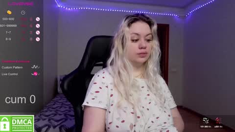 chloue and Gretta online show from February 2025 08:09:02 AM